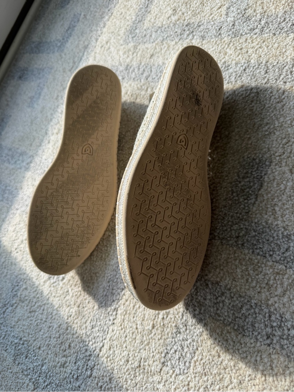 Rothy's Espadrille Flats, Womens 8, Metallic Silver detail - Picture 6 of 6